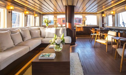 1 - sailing boat interior